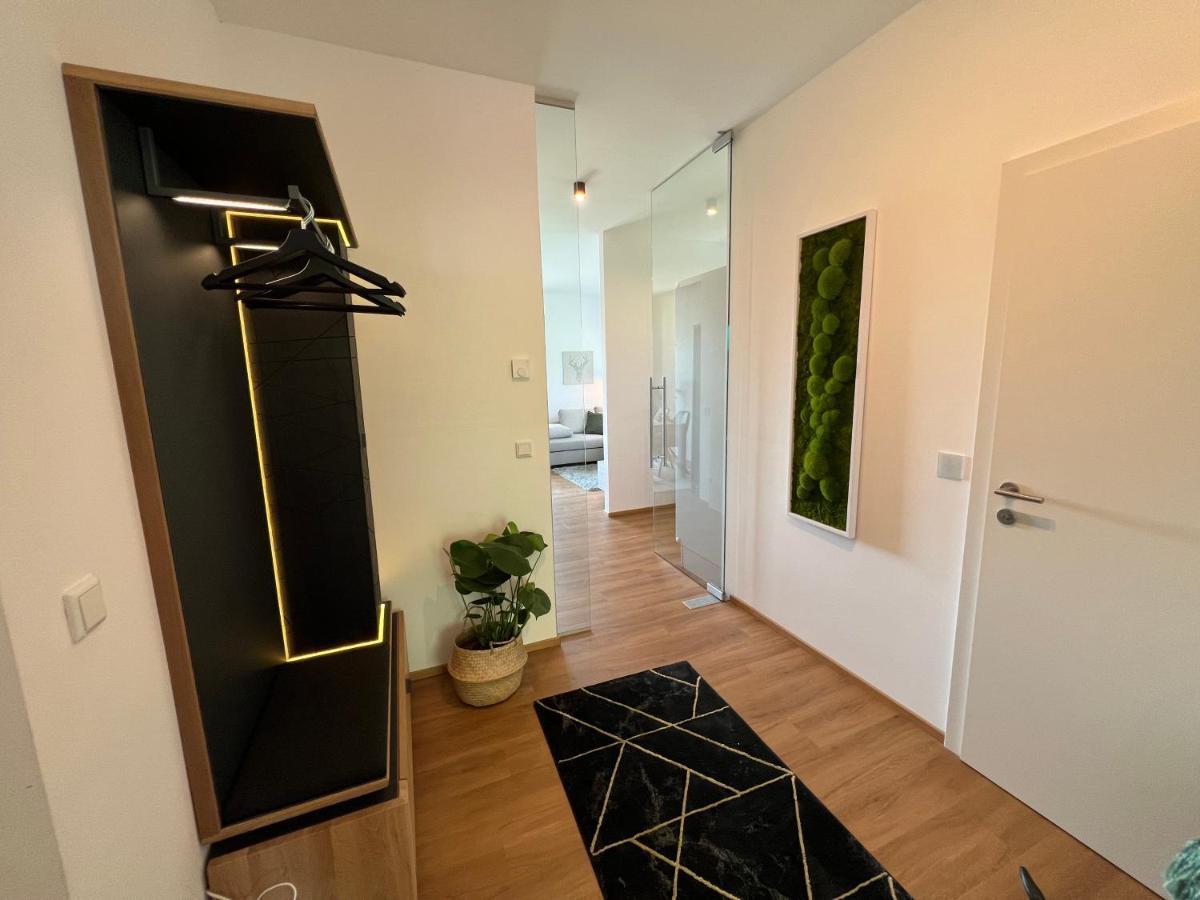 Designapartment Blue Sky -55M2-Free Parking & Wifi Graz Exteriör bild